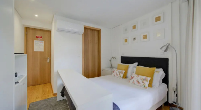 Люкс Standard с балконом Bellu Suites by GuestPro