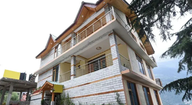 OYO Home 15841 Serene Mountain View Studio