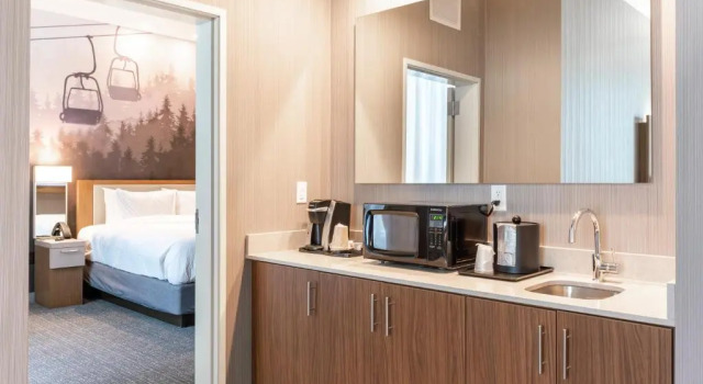 Люкс Courtyard by Marriott Salt Lake City Cottonwood