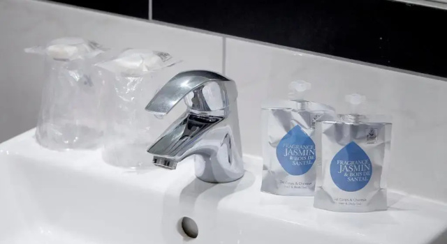 Одноместный номер Standard Kyriad Grenoble Centre