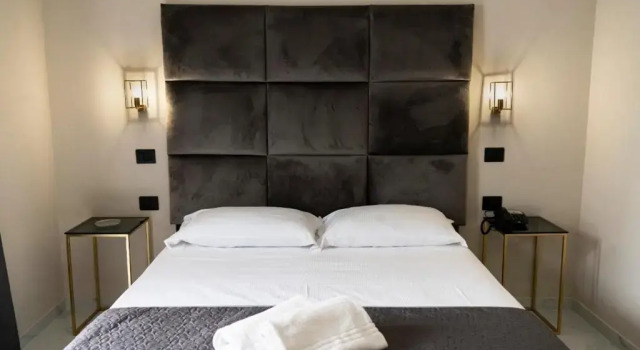 Hotel Elite, Book Hotel Varcaturo Campania