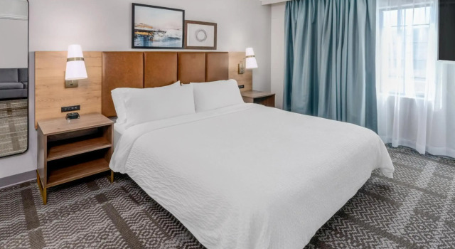 Grand Tower Inn Sathorn Hotel, Забронировать Отель Отели Бангкока 3 звезды, рядом с Торговый центр ICONSIAM, 3*