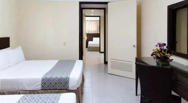 Семейный номер Superior с 2 комнатами с балконом Matabungkay Beach Hotel