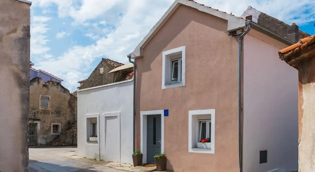 2 Bed House With Sea View in Šibenik!, Забронировать Отель Отели Шибеник 3 звезды, рядом с Частный Пляж «Д-Резорт Шибеник», 3*