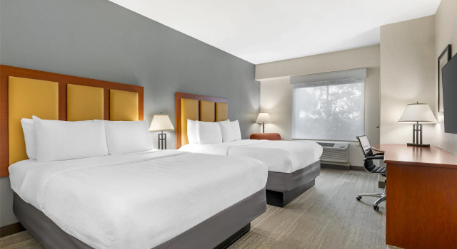 Четырёхместный номер Standard Best Western Plus Waxahachie Inn & Suites
