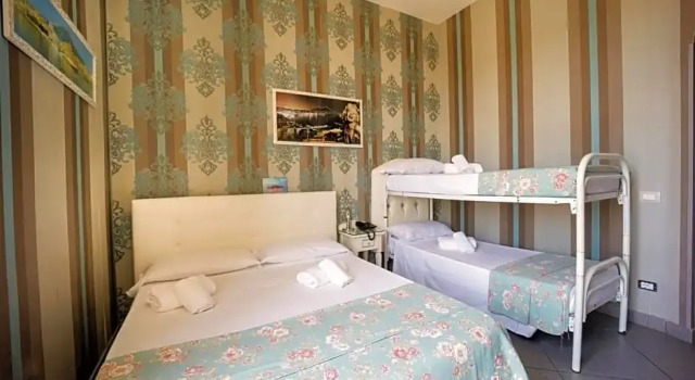 Трёхместный номер Standard Hotel New Sayonara