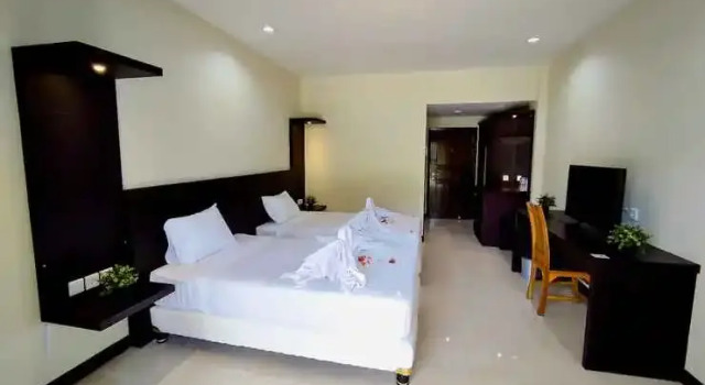 Crystal City Hotel, Забронировать Отель Недорогие отели Матарам, рядом с Lombok Epicentrum Mall, недорого