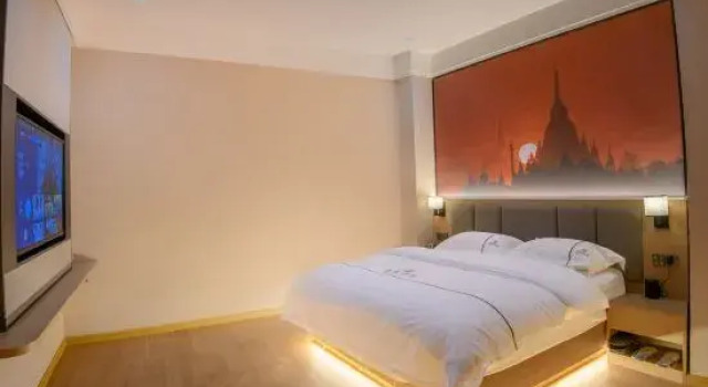 Люкс Lanfeng Homestay (Yi Nationality Ancient Town)