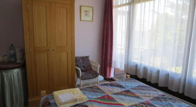 The Stone House B&B, Book Bed and Breakfast Baltimore County Cork