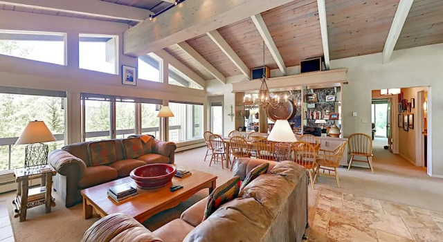 Beautiful 4br + Den W/ Hot Tub & Views - Near Slopes 4 Bedroom Home, Buchen Sie Ferienhaus Snowmass Village Aspen-Snowmass
