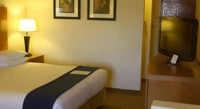 Holiday Inn Express Greer/Taylors @ Us 29, Book Hotel Greer South Carolina