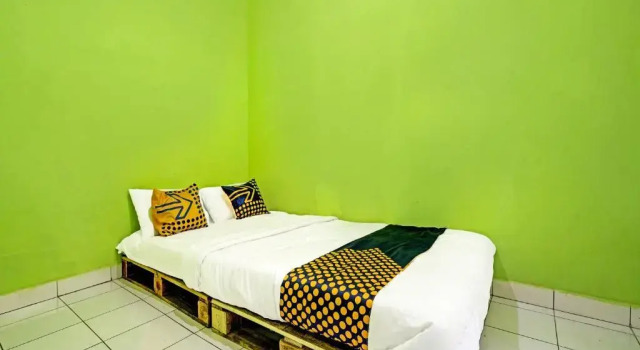 Номер Standard SPOT ON 91325 Pondok Hijau Guest House Syariah