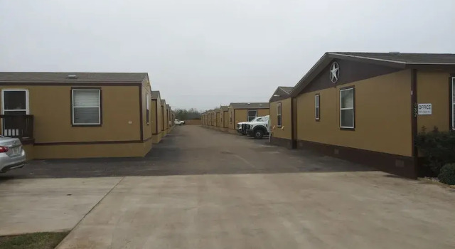 Cotulla Homes, Book Hotel Hoteller i Cotulla med parkering, Parkering