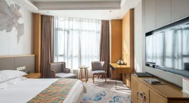 Royal Four Seasons Hotel, Rezerwuj Hotel Jiujiang Jiangxi