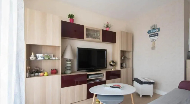 Appartement avec balcon à 350m de la plage