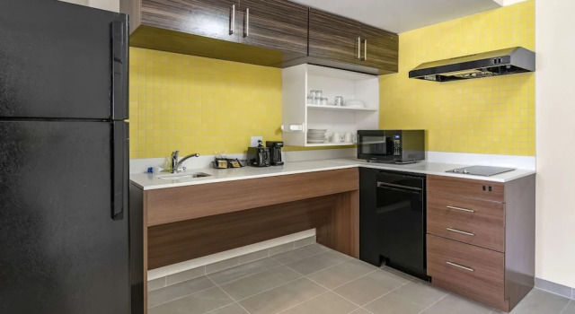 Четырёхместный люкс MainStay Suites Lexington I-75