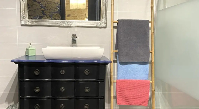 Номер Comfort Domaine Ô Clair de Lune - Chambres dHôtes et Gîtes à Sarlat - Accès Cité Médiévale 5 minutes à pied - Parking - SPA & Massages en option - Piscine de saison