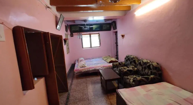 Heritage Homestay At Old City Near Holy Ganges