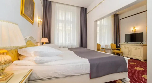 Полулюкс Deluxe Hotel Imparatul Romanilor Hotel & SPA