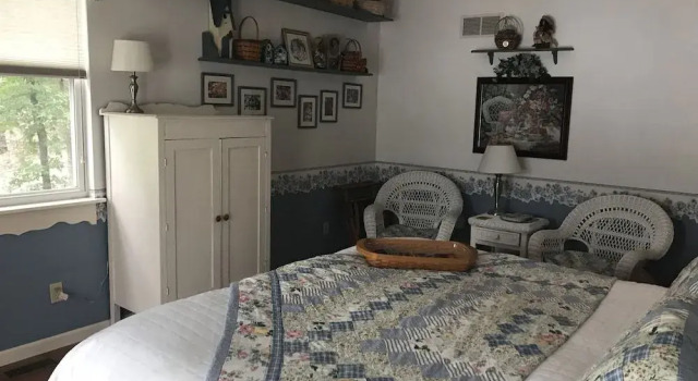 Bass and Baskets Bed and Breakfast, Забронировать Отель Озеро Озаркс Lake of the Ozarks