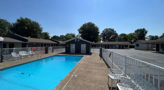 Yellow Diamond Inn, Boek Hotel Hotels in Missouri met zwembad, Zwembad