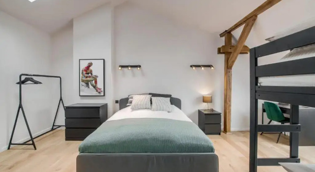 Big Design Apt - Sleeps 12 - Best Location, Prenota Boutique Boutique hotel a Riga, Boutique