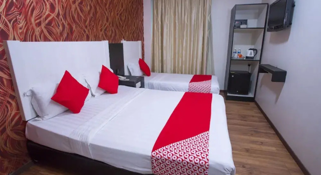 Люкс Superior OYO 44037 King Park Hotel