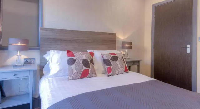 Апартаменты Superior Remaotel The Bromley Apartments
