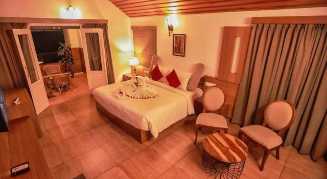 Номер Standard с видом на озеро Mount Xanadu Resorts