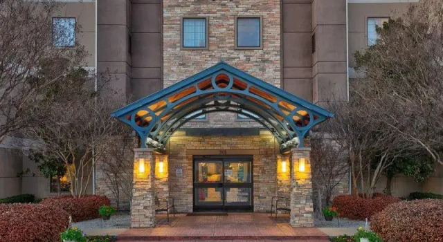 Кровать в общем номере Staybridge Suites Plano - Richardson Area by IHG
