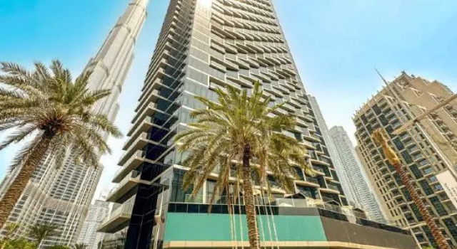 Sky-High Experience Luxe Living on the 24th Floor