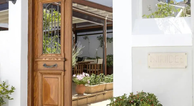 Niriides Guesthouse