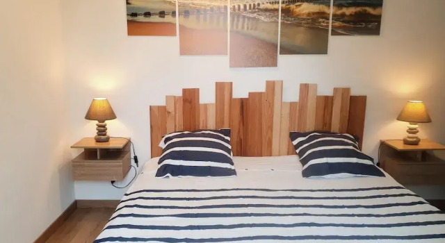 Charming Holiday Home, Near Mont St-michel, Забронировать Отель  