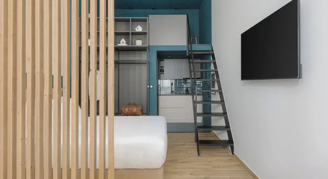Люкс Superior с видом на озеро OPAL Lake Suites
