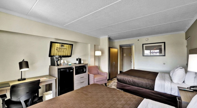 Люкс Quality Hotel & Suites At The Falls