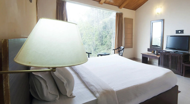 The Ayali Fernhill Resort, Chail, Забронировать Курортный отель Отели штата Химачал-Прадеш с завтраком, Завтраки
