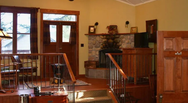 Двухместный номер Standard Johnston Canyon Lodge & Bungalows