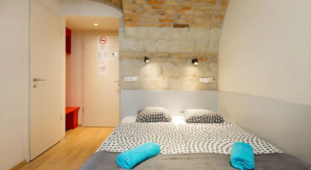 Dice Apartments