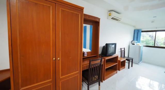 Chan Pailin Mansion