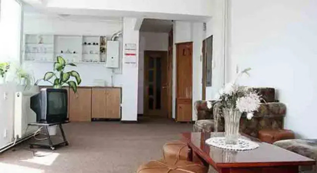 Maris Apartments