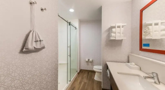 Четырёхместный номер Standard Hampton Inn & Suites By Hilton Benton Harbor