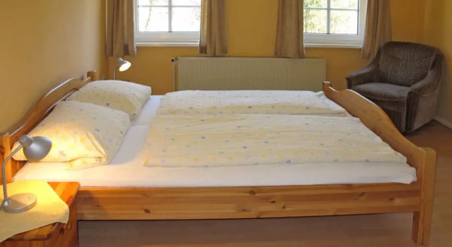 Hof Bajema, Book Hotel Osten Cuxland