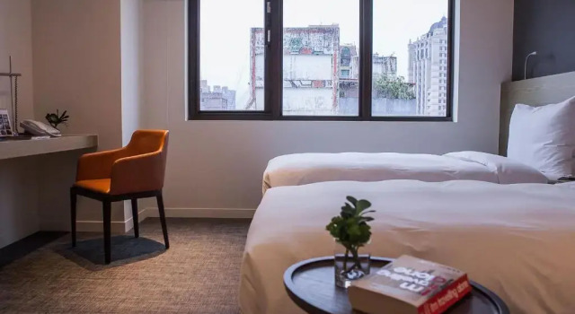 Двухместный номер Deluxe Royal Inn Taipei Linsen - Huashan 1914 Creative Park