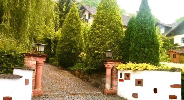 Апартаменты 3 Zimmer Loft mit Sauna & Garten in Ortenberg