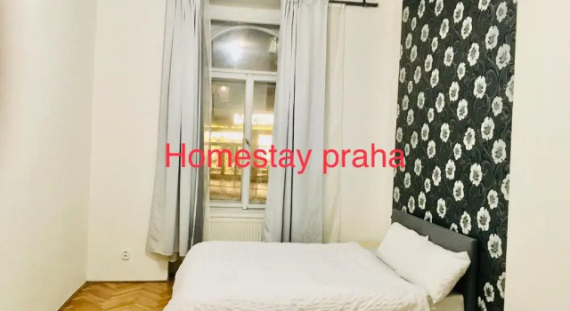 aparthotel in square Praha 2, Забронировать Гостевой дом Отели Праги с парковкой, рядом с Намести Миру, Парковка