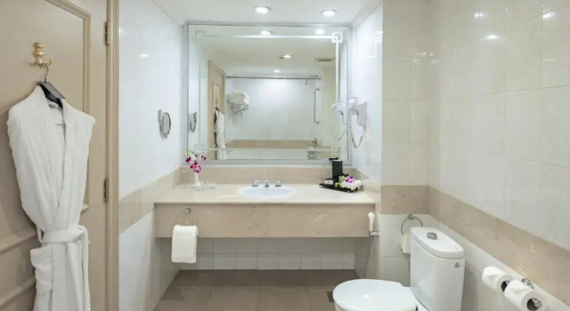 Трёхместный номер Classic InterContinental Dar Al Hijra Madinah by IHG