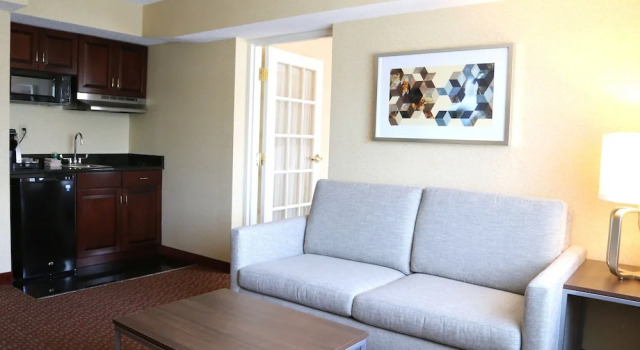 Люкс c 1 комнатой Holiday Inn Salem by IHG