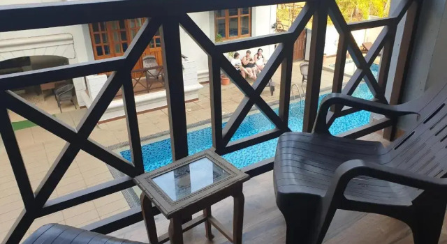 Студия с видом на бассейн Coastal Suites Apart-Hotel