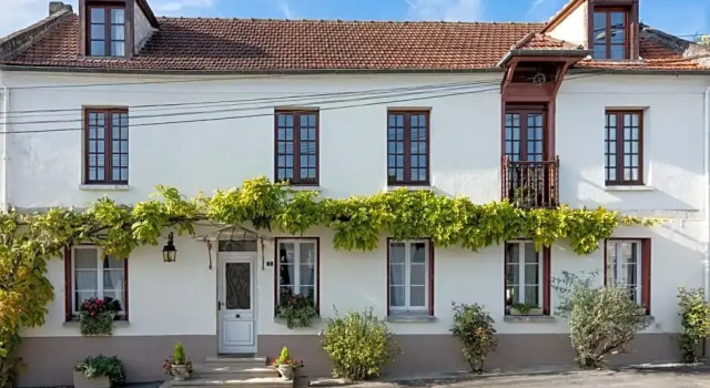 Les Glycines de Monchy- Chambres d'hôtes, Rezerwuj Hotel Hotele w Monchy-Humieres ze śniadaniem, Śniadanie