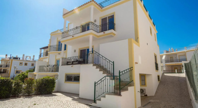 Villa Linda, Alto da Ria